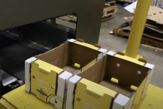 Tray forming machine