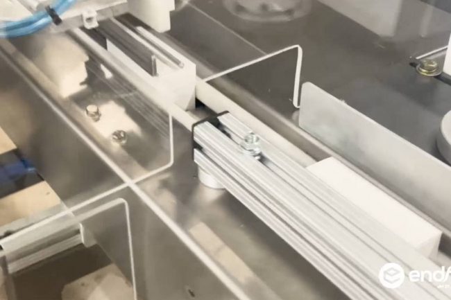 Kartnr Vertical Carton Closing Machine