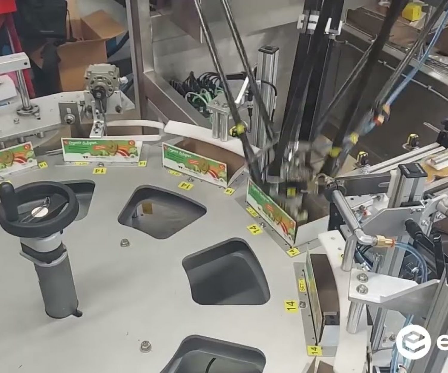 Kartnr Vertical Cartoning Machine to Pick and Place 4 Top Sealed Cups into a Carton